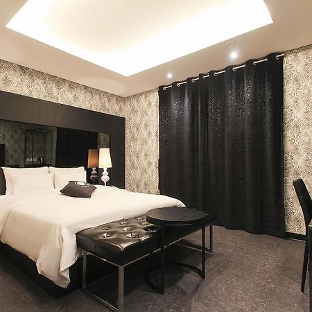 Hotel Cullinan Daechi Сеул Екстериор снимка