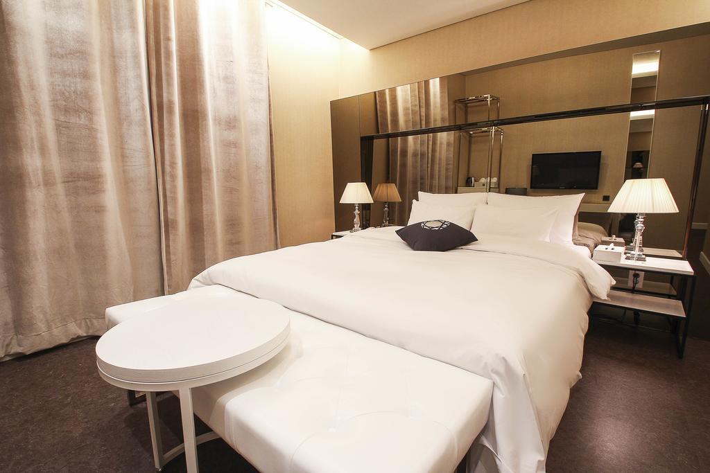 Hotel Cullinan Daechi Сеул Екстериор снимка