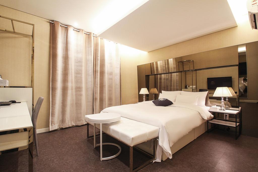 Hotel Cullinan Daechi Сеул Екстериор снимка